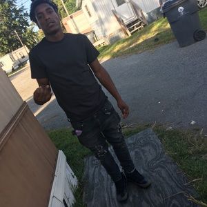 Meet your Posher, Elliott